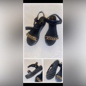 Women’s GUESS platform sandals
